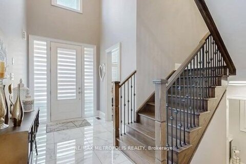 Additional image 8 of 126 Silk Twist Drive, East Gwillimbury, ON, L9N 0W1