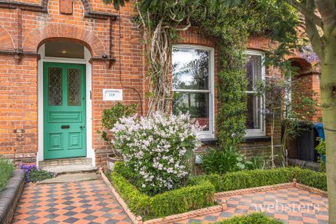 Earlham Road, Norwich NR2