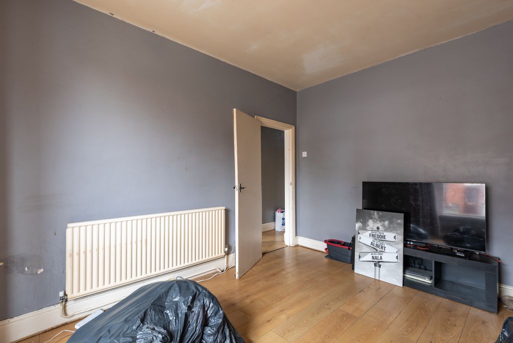Additional image 4 of 3 bed terraced house for saleSilver Street, Barnetby DN38