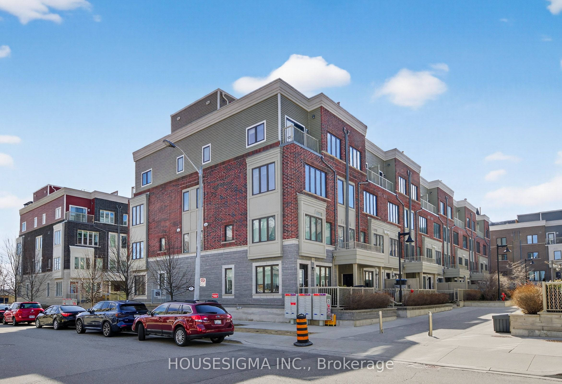5-85 Eastwood Park Gardens, Toronto, ON, M8W 0B9