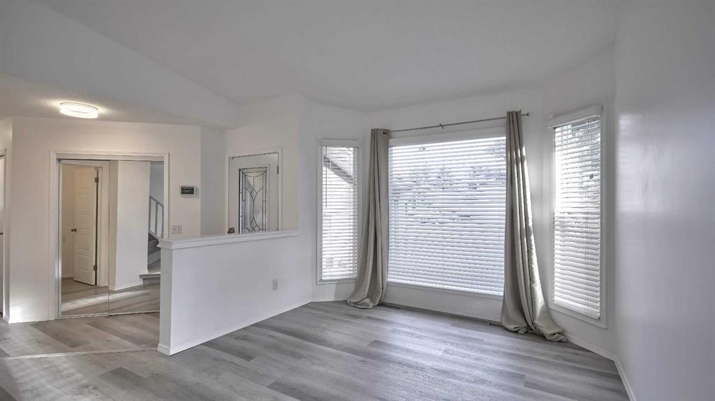 Additional image 3 of 160 Riverstone Crescent SE, Calgary, AB, T2C 4A3
