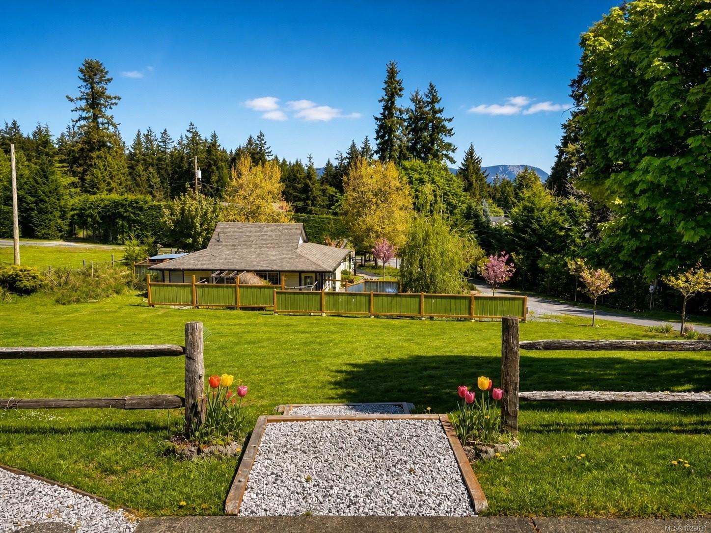 Additional image 3 of 1582 Wilmot Avenue, Shawnigan Lake, BC, V0R 2W2