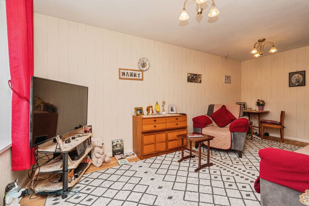 Additional image 3 of 2 bed semi-detached bungalow for saleBainton Mead, Woking, Surrey GU21