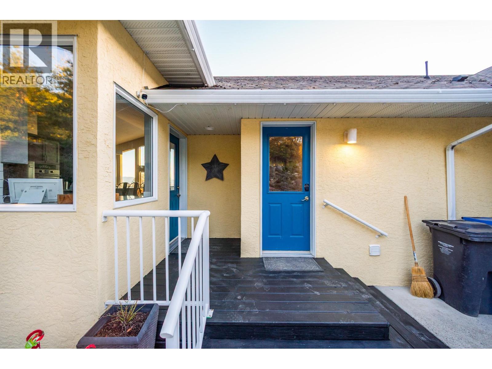 Additional image 4 of 6720 Langley Court, Kelowna, BC, V1P1A4