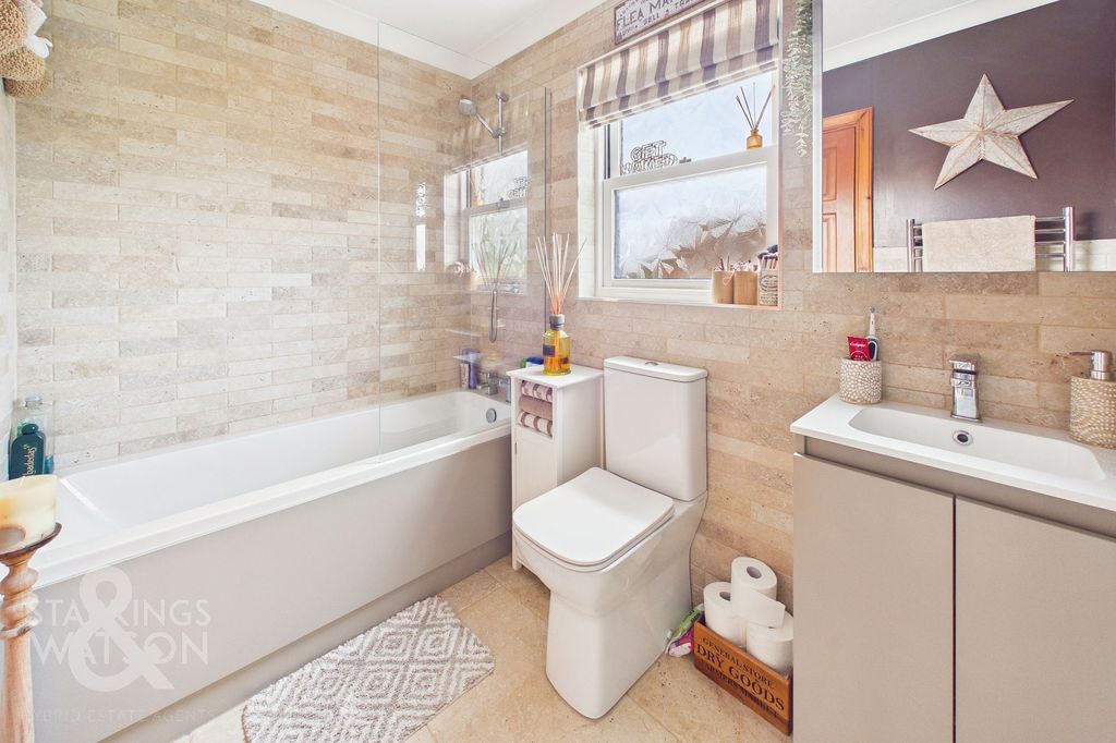 Additional image 16 of 2 bed terraced house for saleOld College Close, Beccles NR34
