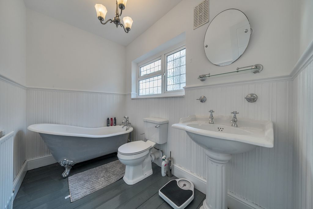 Additional image 7 of 3 bed detached house for saleBlendon Drive, Bexley DA5