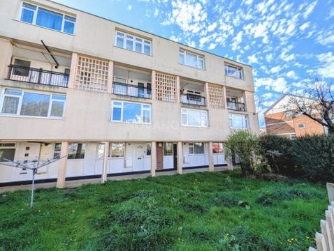 Vaagso Close, Plymouth PL1