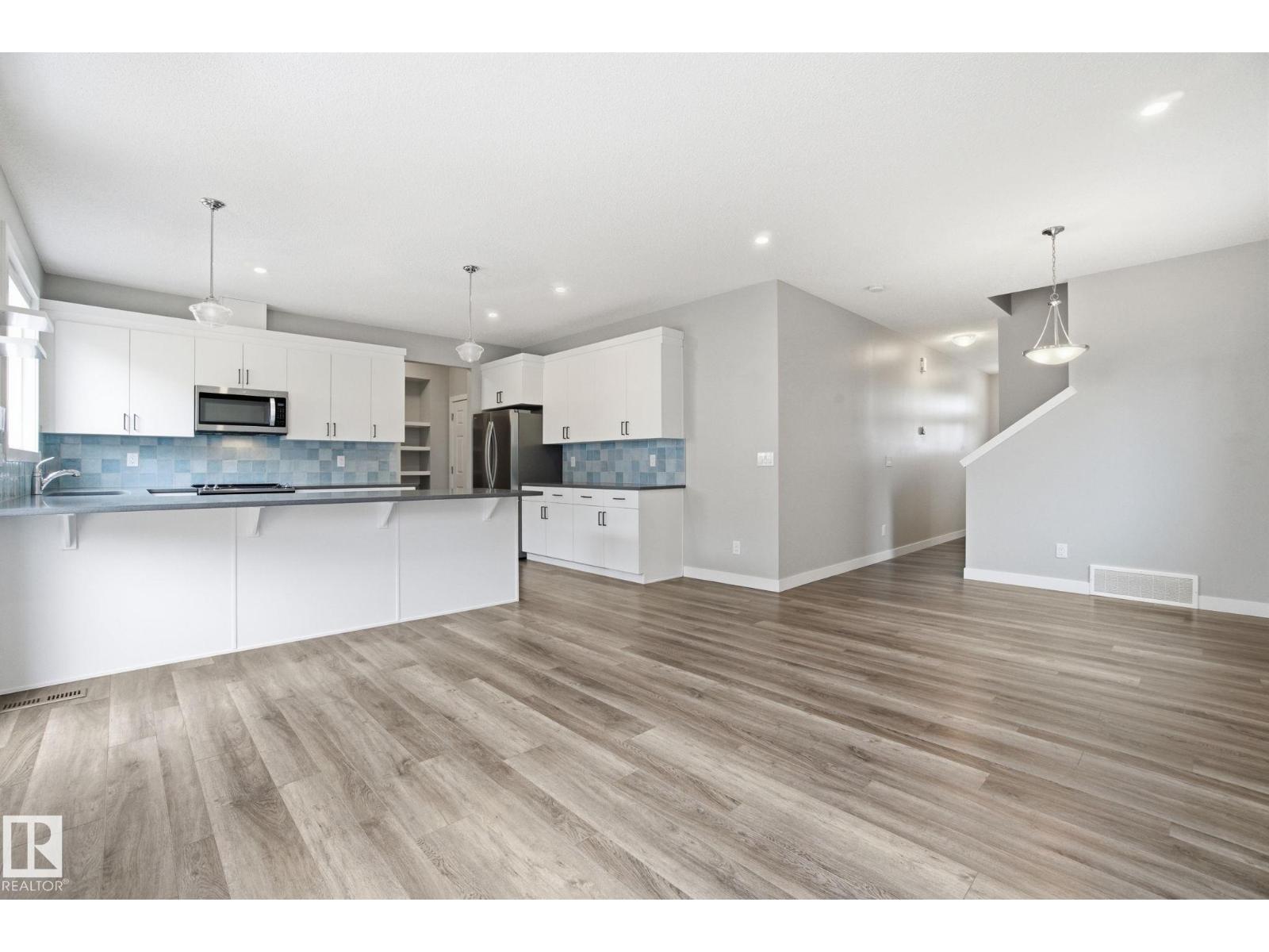 Additional image 5 of 1607 202 Street NW, Edmonton, AB, T6M1K6