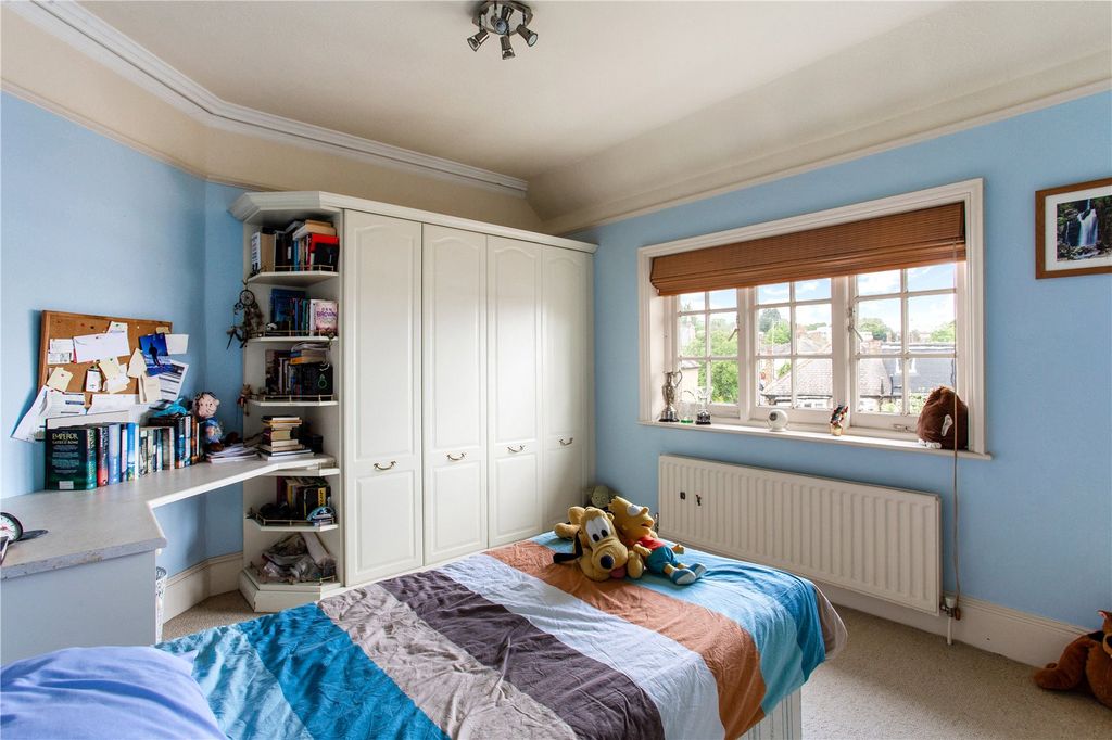 Additional image 19 of 5 bed detached house for saleWestbury Road, Buckhurst Hill, Essex IG9