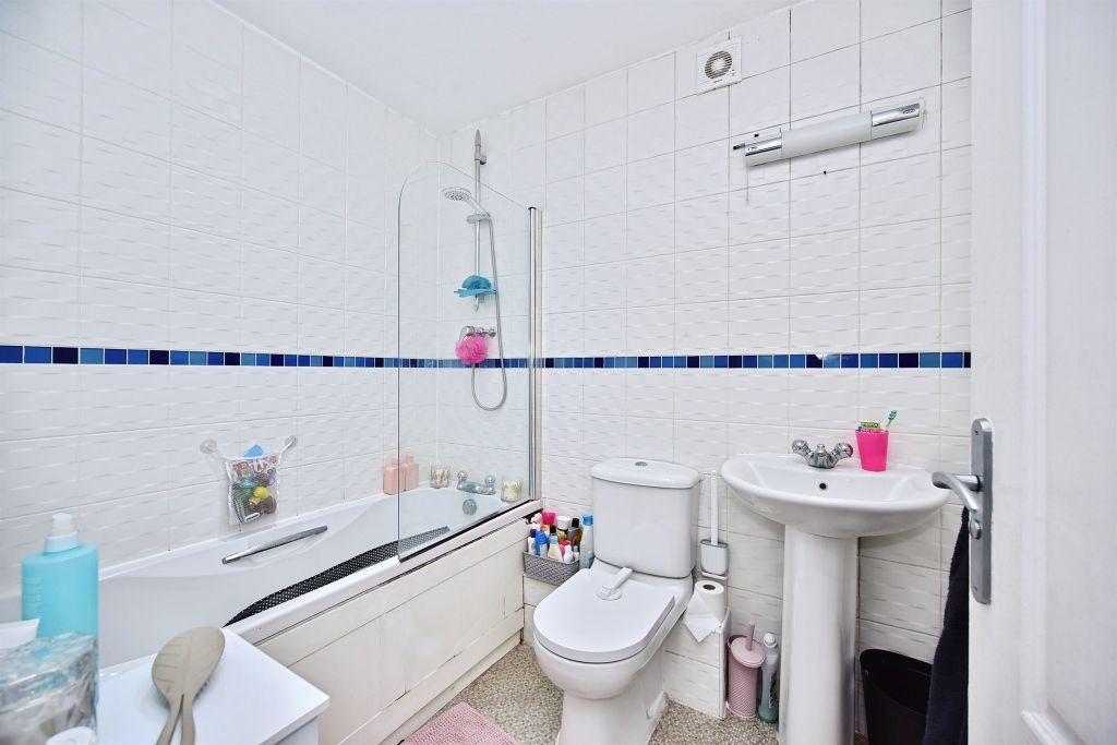Additional image 15 of 4 bed property for saleMedway Court, Aylesford ME20
