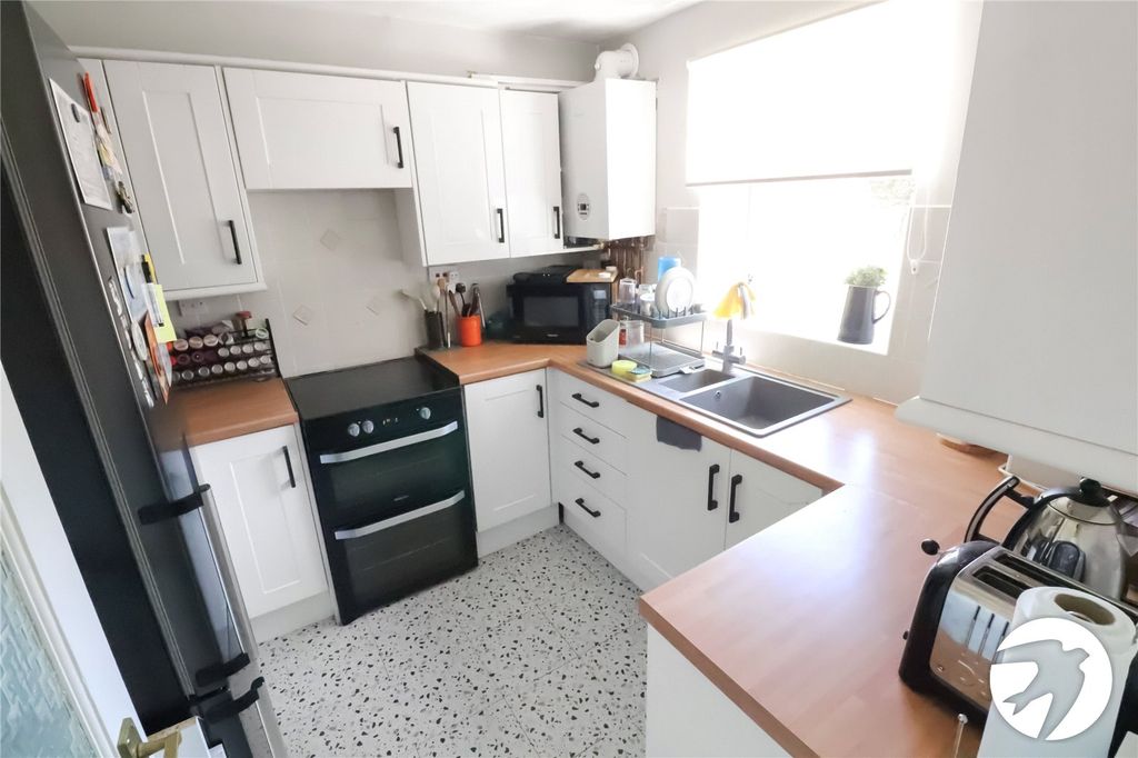 Additional image 3 of 2 bed flat for saleHeathdene Drive, Belvedere DA17