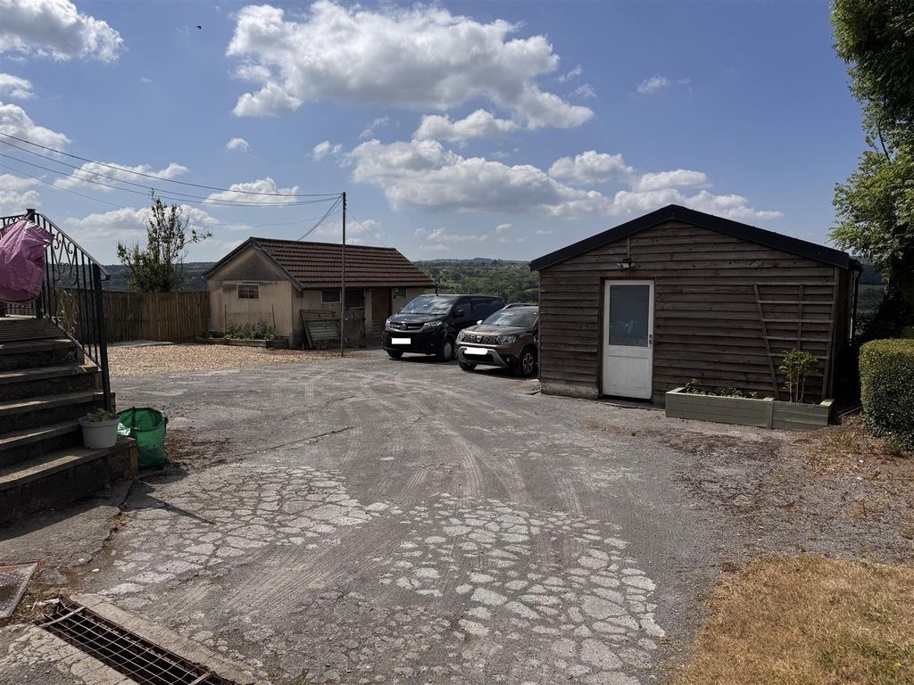Additional image 4 of 3 bed detached bungalow for saleHeol Y Garn, Garnswllt, Ammanford SA18