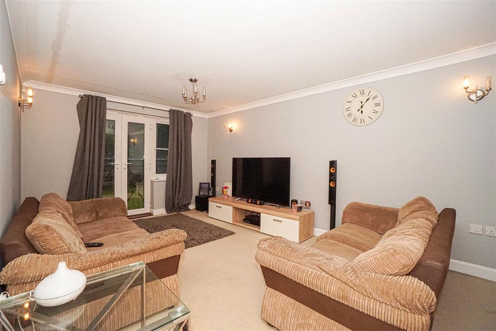 Additional image 2 of 2 bed flat for saleHelmsman Rise, St. Leonards-On-Sea TN38