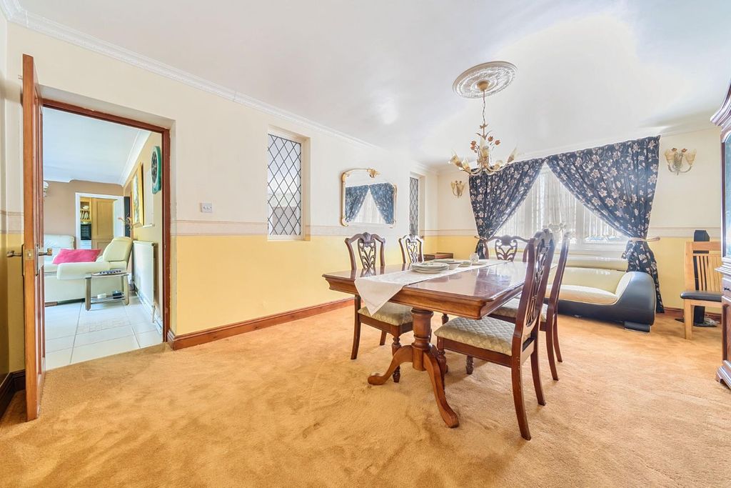 Additional image 9 of 5 bed detached house for saleMidsummer Hill, Kennington, Ashford TN24
