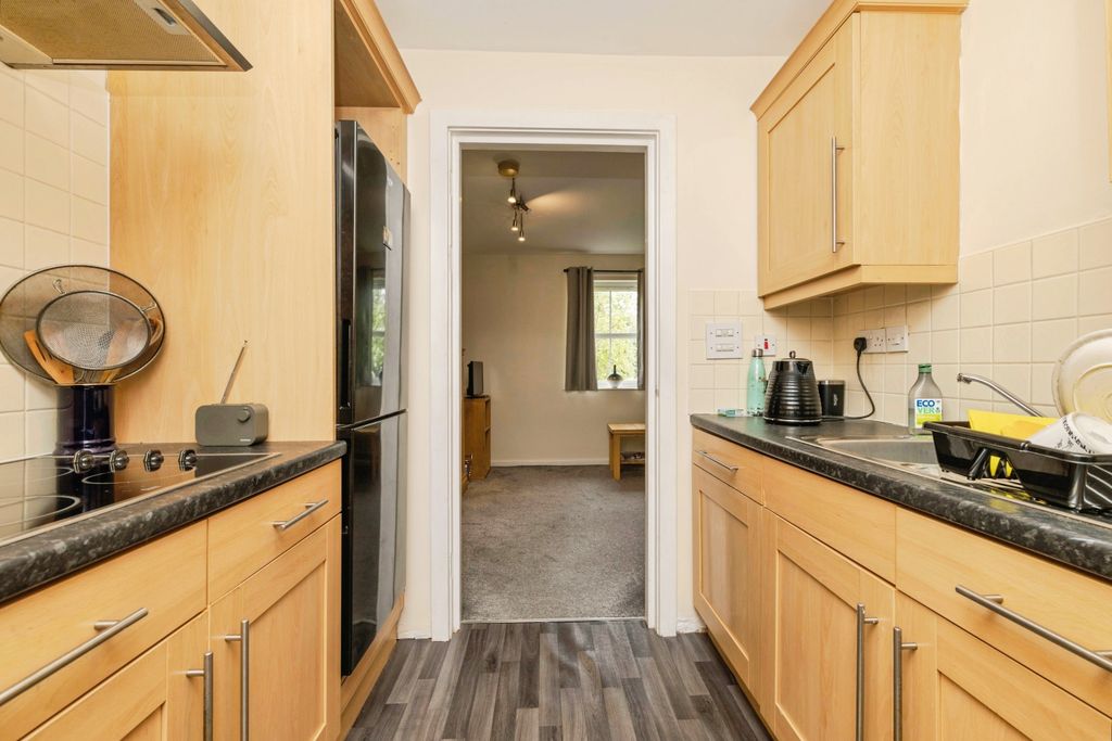 2 bed flat for saleDarlington Road, Darlington DL2 photo 5