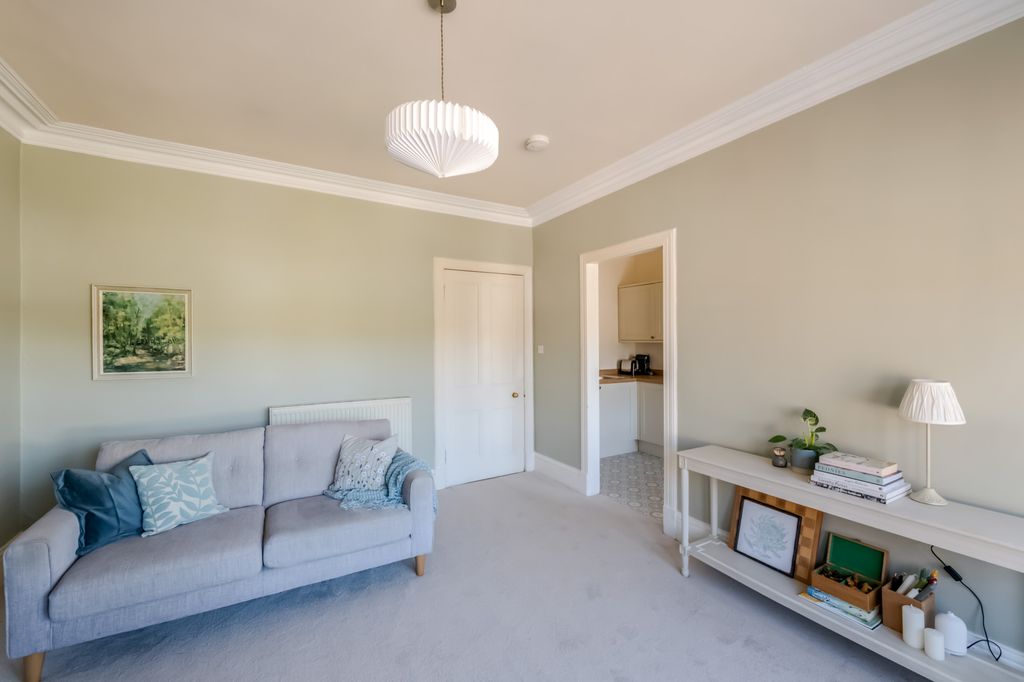 3 bed maisonette for saleDrummond Street, Comrie PH6 photo 4