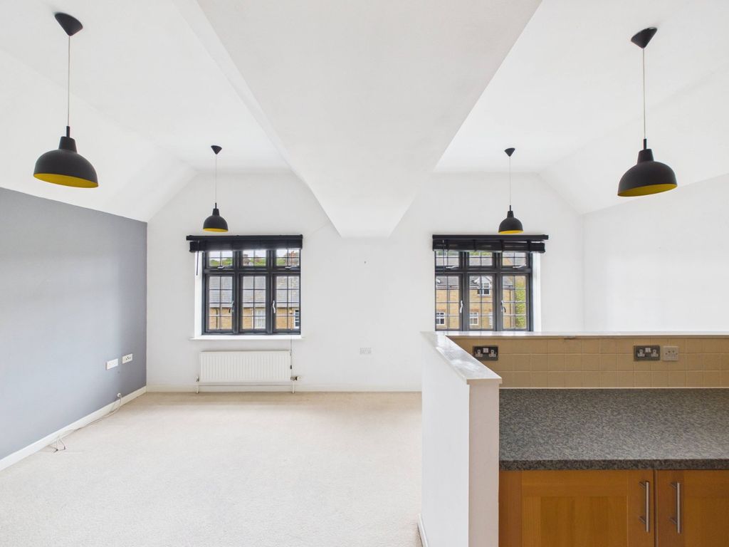 Additional image 11 of 1 bed property for saleHigh Street, Berkhamsted, Hertfordshire HP4