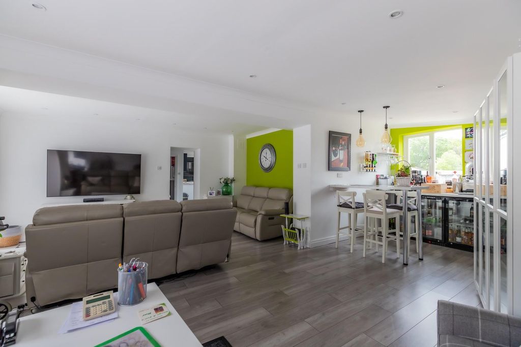 Additional image 12 of 4 bed semi-detached house for saleSolva Avenue, Cardiff CF14