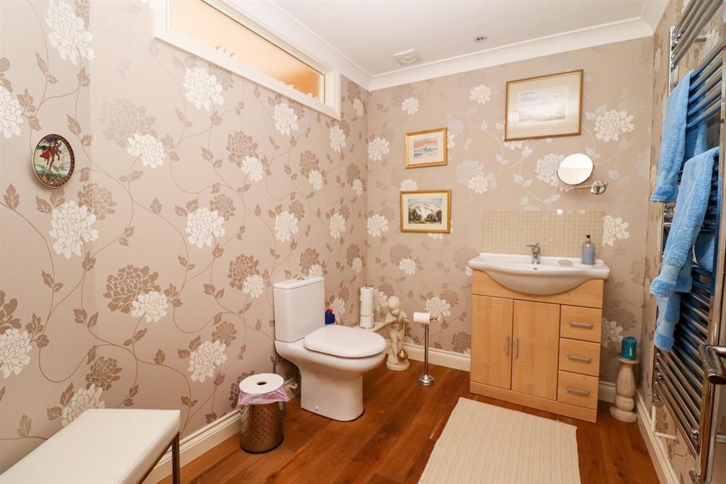 Additional image 13 of 4 bed detached house for saleSouth Cliff Avenue, Bexhill-On-Sea TN39
