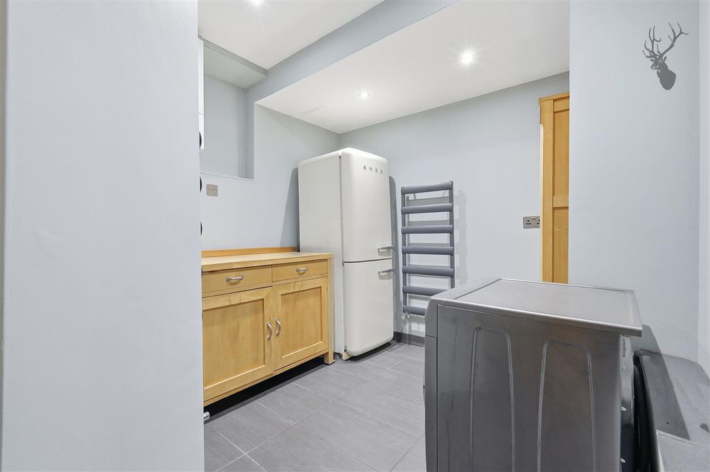 Additional image 13 of 5 bed semi-detached house for saleWestbury Lane, Buckhurst Hill IG9