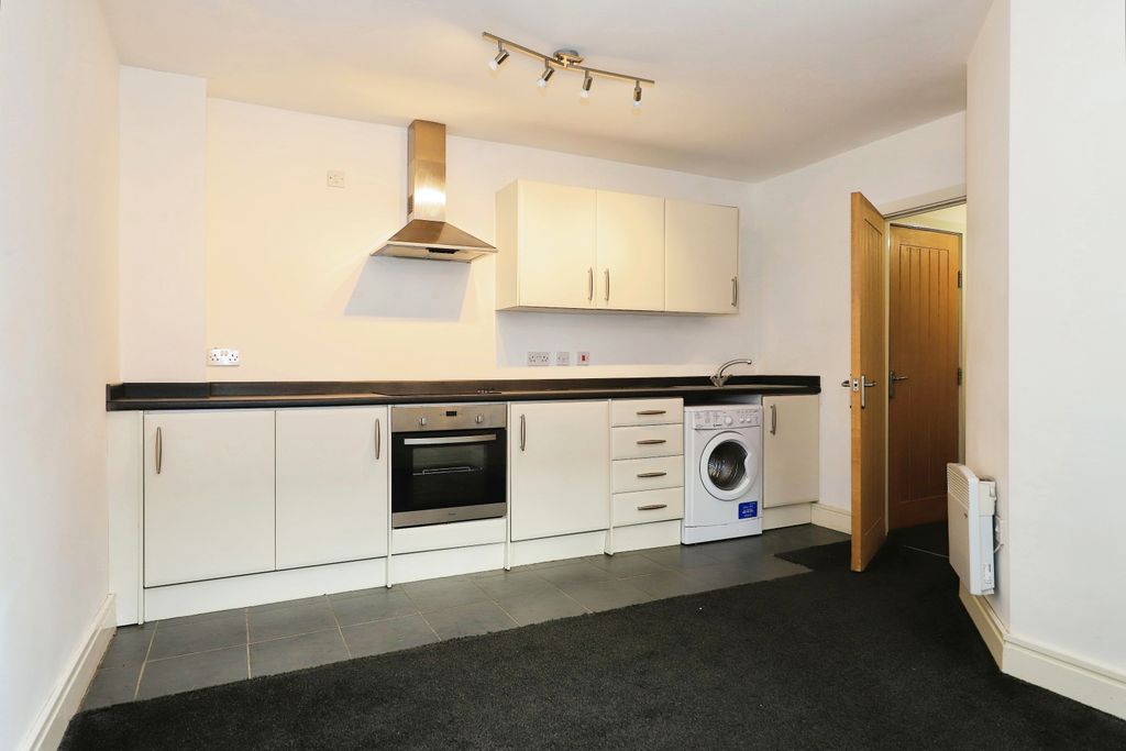 Additional image 6 of 2 bed flat for saleBlackwell Street, Kidderminster, Worcestershire DY10