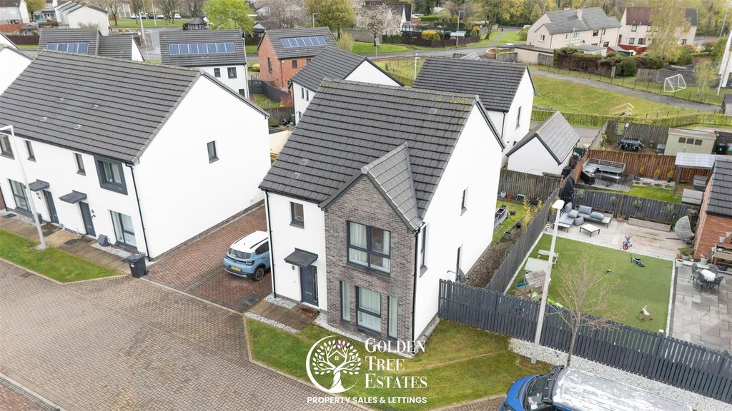 Additional image 7 of 3 bed detached house for saleOak Tree Gardens, Sauchie, Alloa FK10