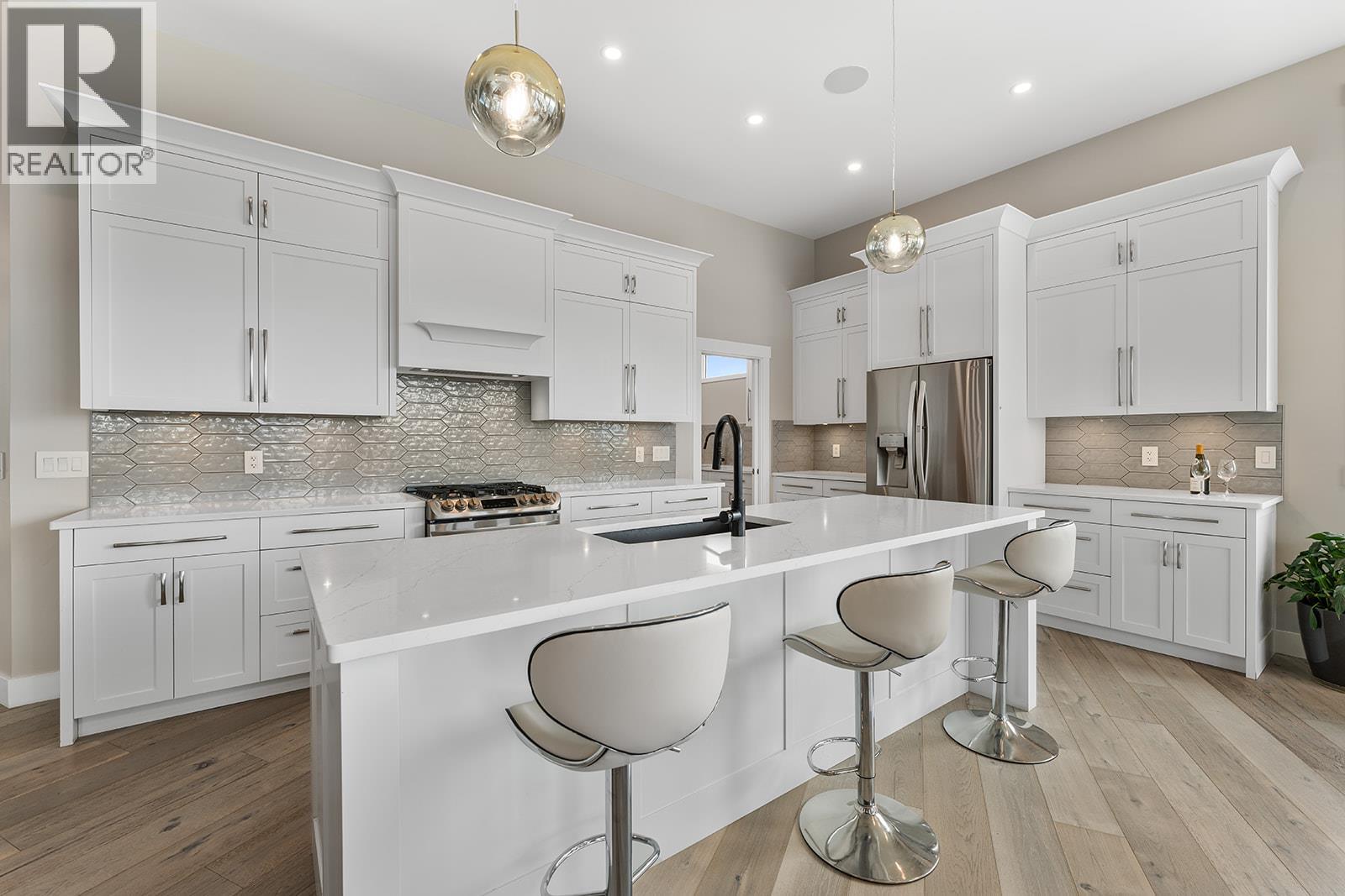 Additional image 4 of 2122 Tramonto Court, Kelowna, BC, V1P1V1