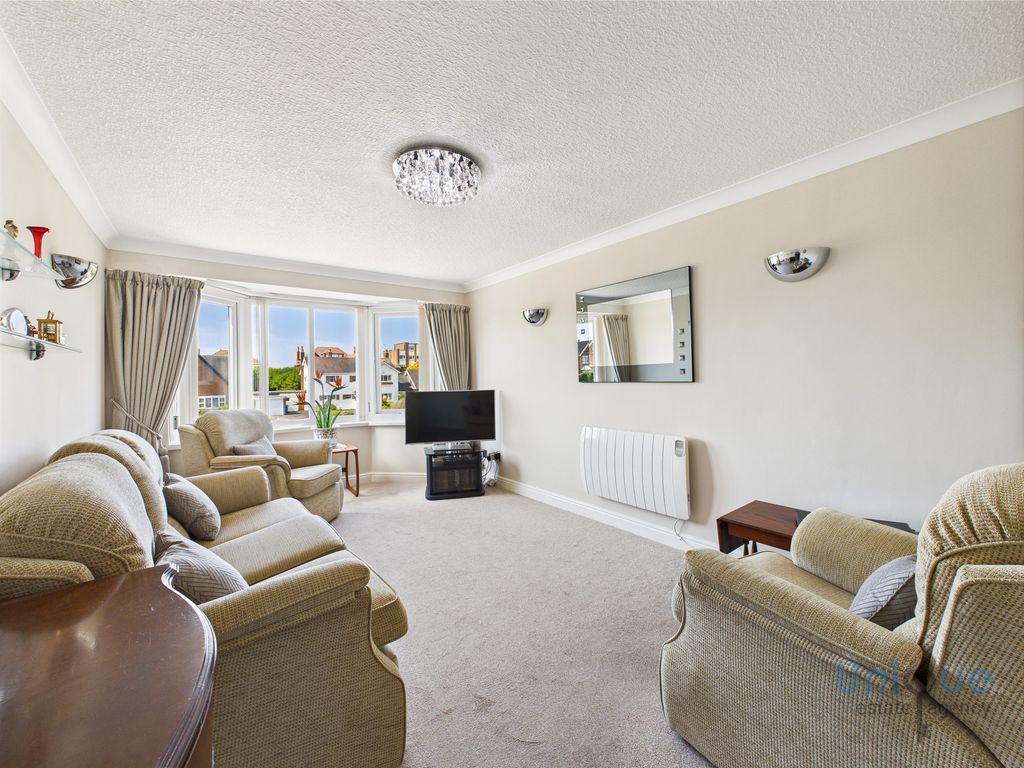 Additional image 5 of 2 bed flat for saleDawlish Lodge, 421 Clifton Drive North, Lytham St. Annes FY8