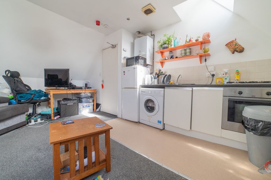 Additional image 9 of 4 bed block of flats for saleWoodville Road, Cathays CF24