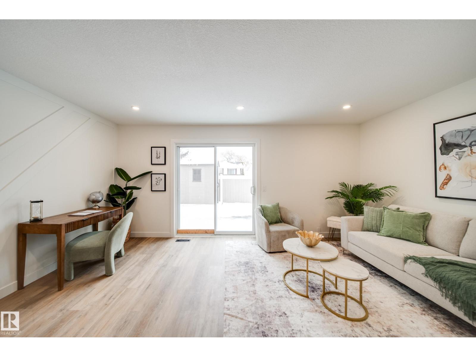 Additional image 3 of 125 Woodborough Way NW, Edmonton, AB, T5Y1N2