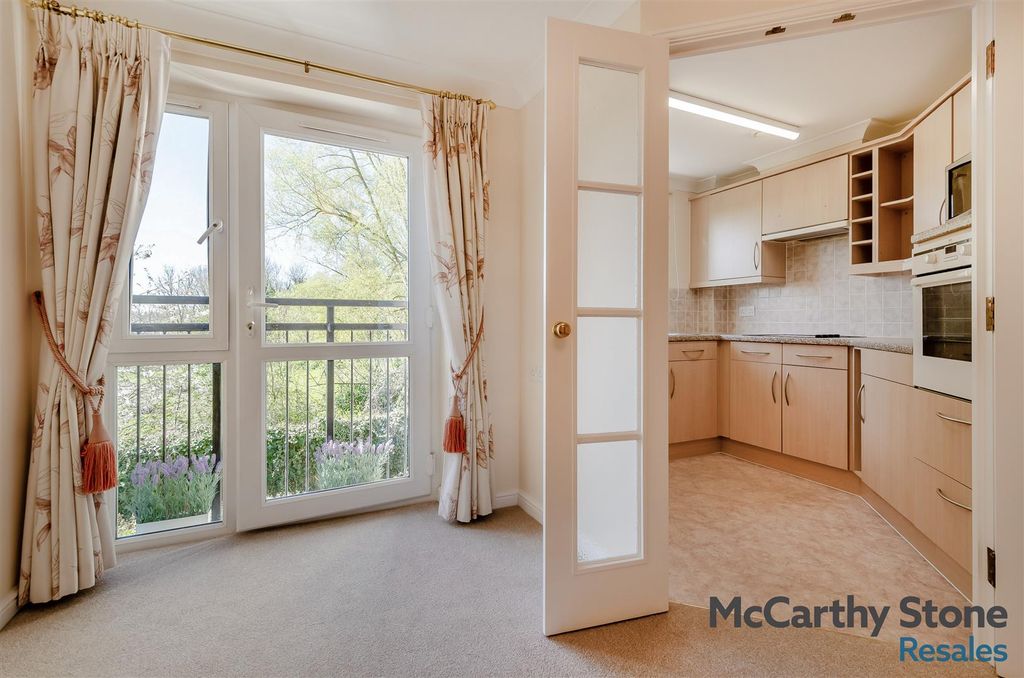 Additional image 5 of 1 bed flat for saleSt Rumbolds Court, Buckingham Road, Brackley NN13
