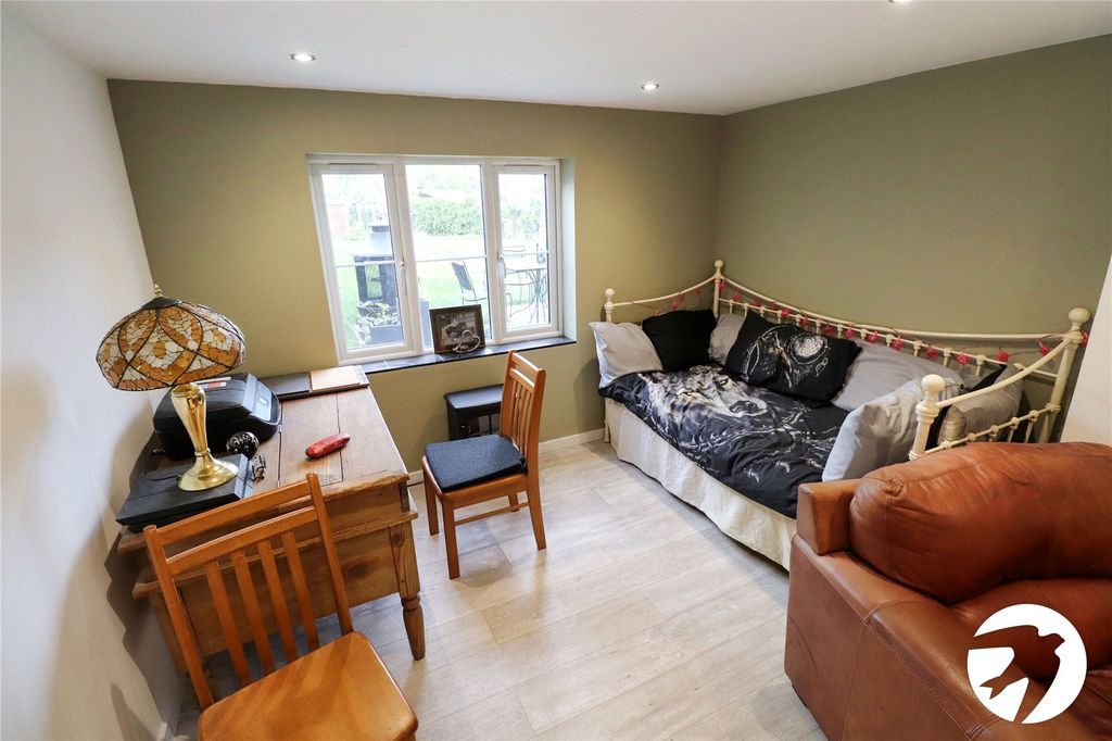Additional image 7 of 4 bed semi-detached house for saleNorth Road, Belvedere DA17