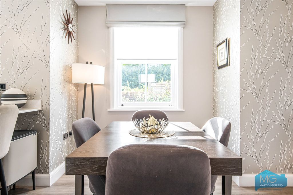 Additional image 13 of 2 bed flat for saleCamlet Way, Barnet EN4