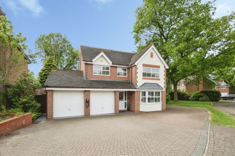 Heath Green Way, Westwood Heath CV4