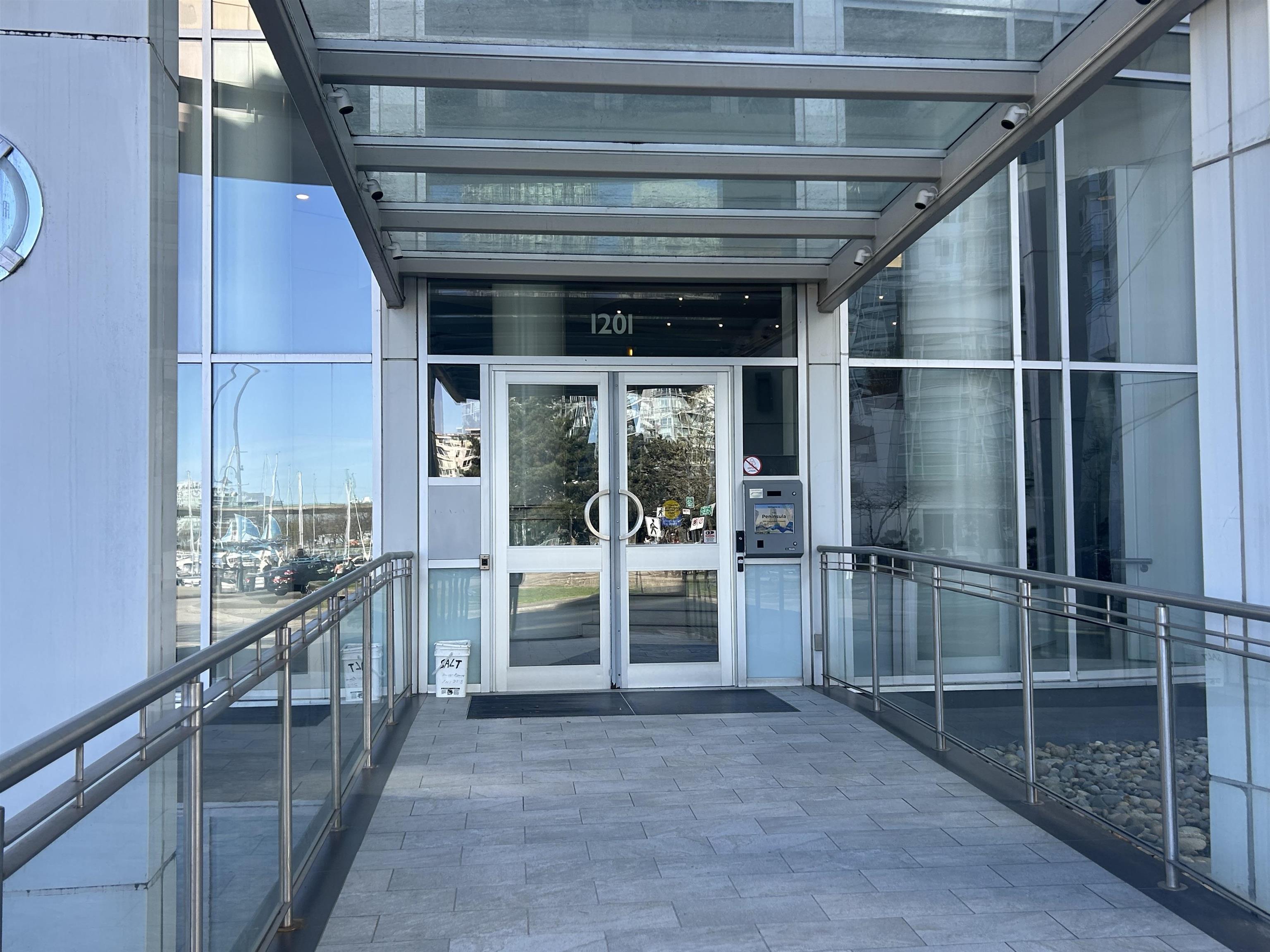 Additional image 2 of 1901-1201 Marinaside Crescent, Vancouver, BC, V6Z 2V2