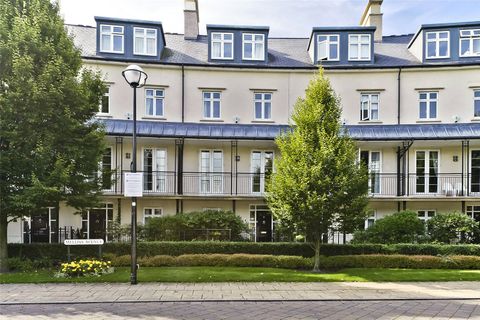 Melliss Avenue, Kew, Surrey TW9