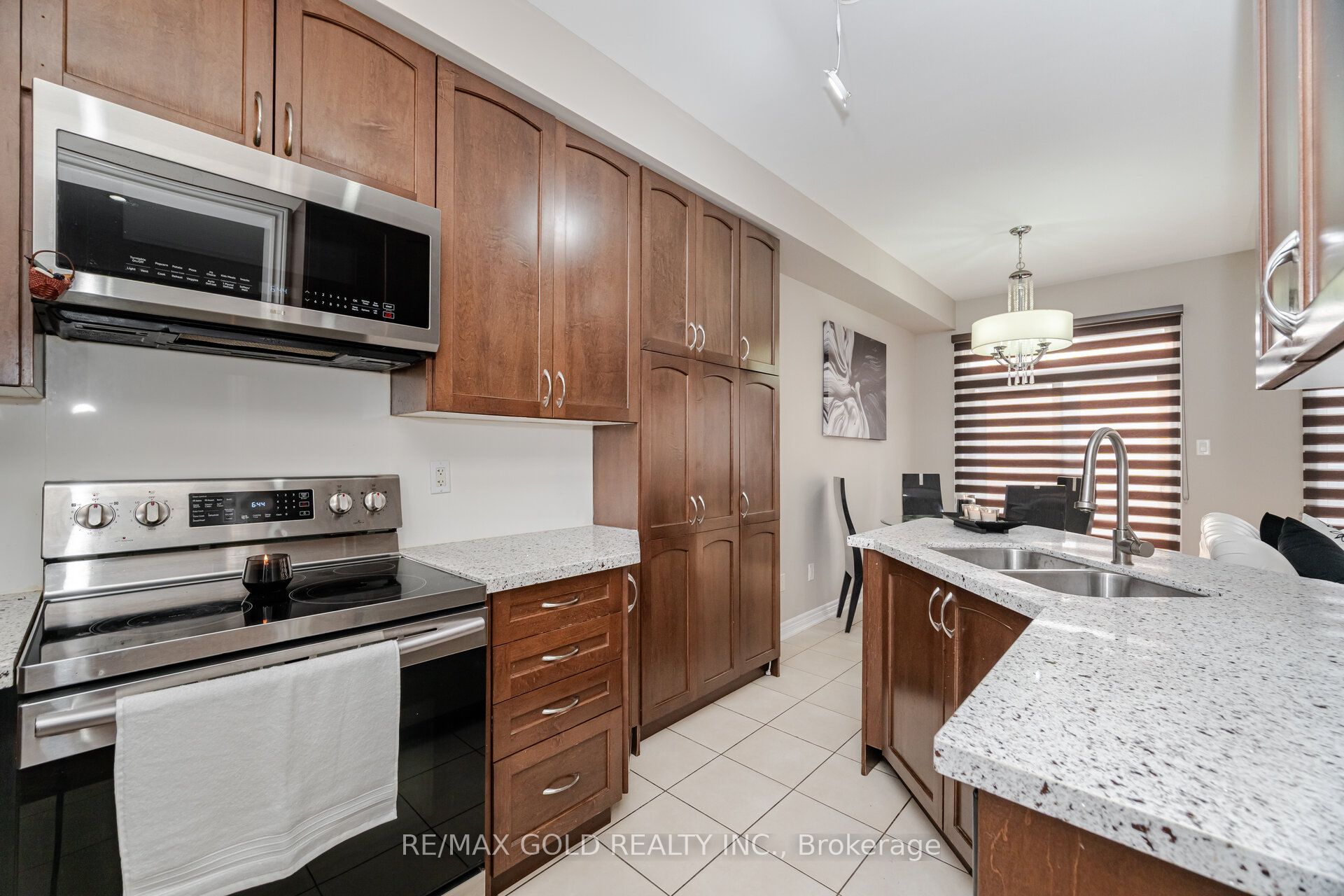 Additional image 4 of 11 Seedland Crescent N, Brampton, ON, L6R 0Z6