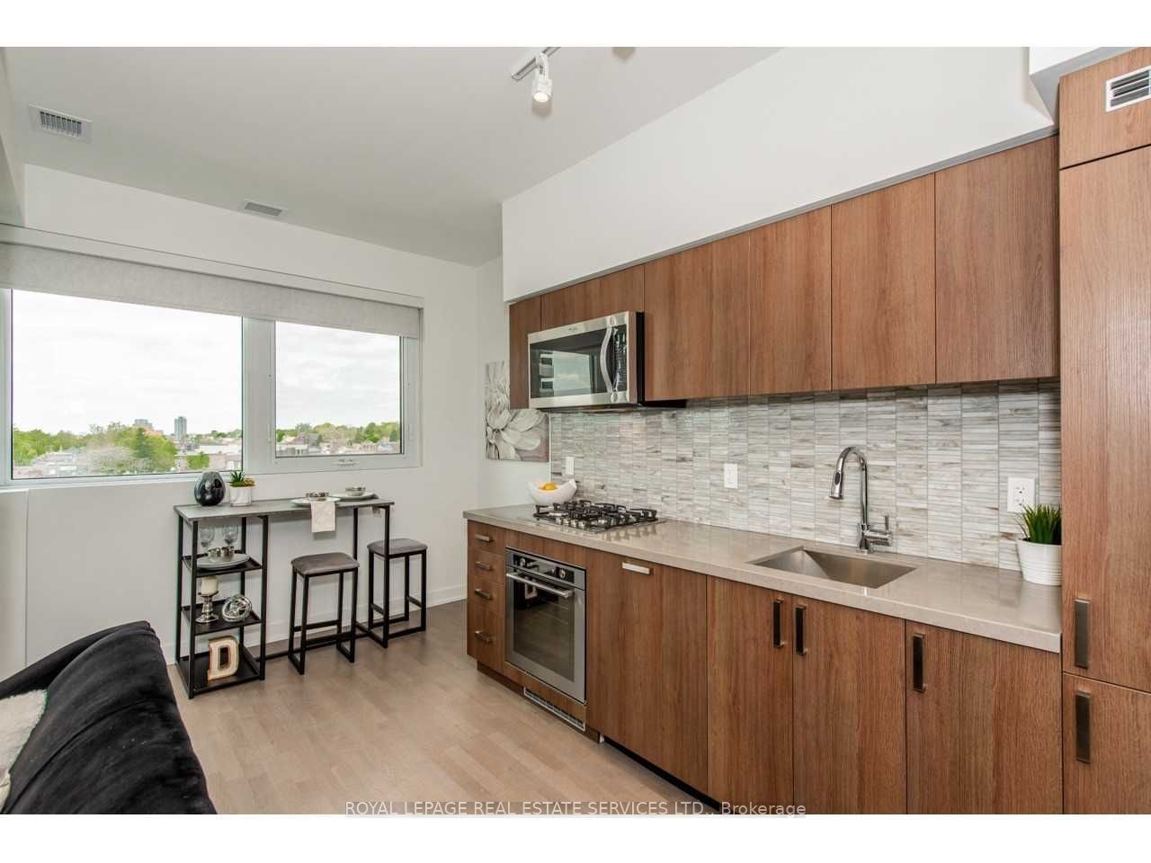 Additional image 3 of 418-501 St Clair Avenue W, Toronto, ON, M5P 0A2