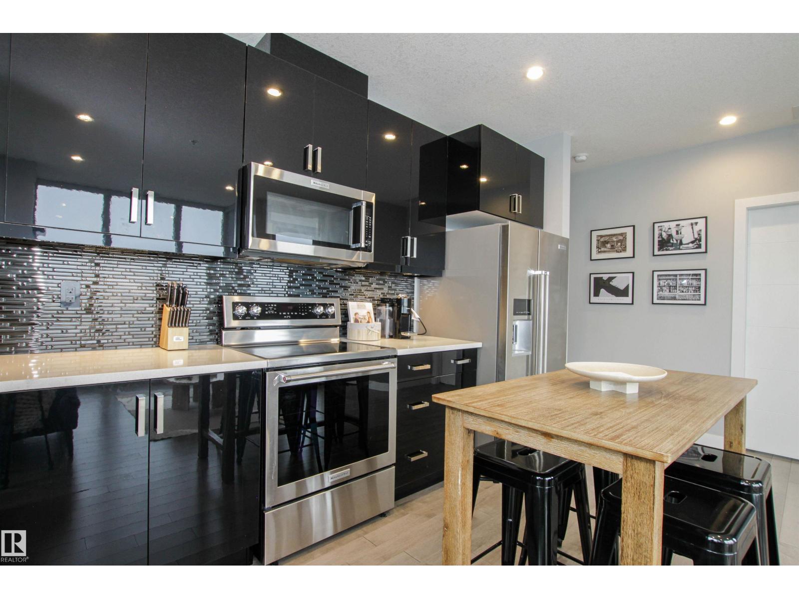 Additional image 5 of 2003-10238 103 Street NW, Edmonton, AB, T5J0G6
