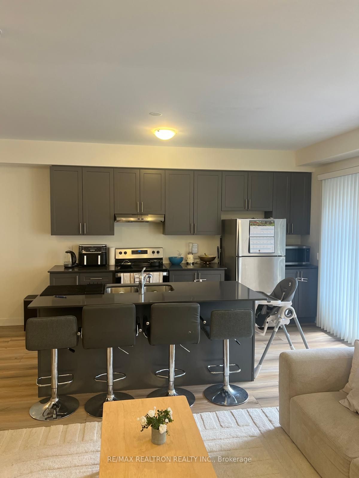 1009-1695 Dersan Street S, Pickering, ON, L1X 0S9