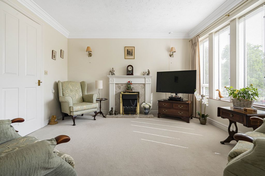 Additional image 10 of 2 bed flat for saleKings End, Bicester OX26