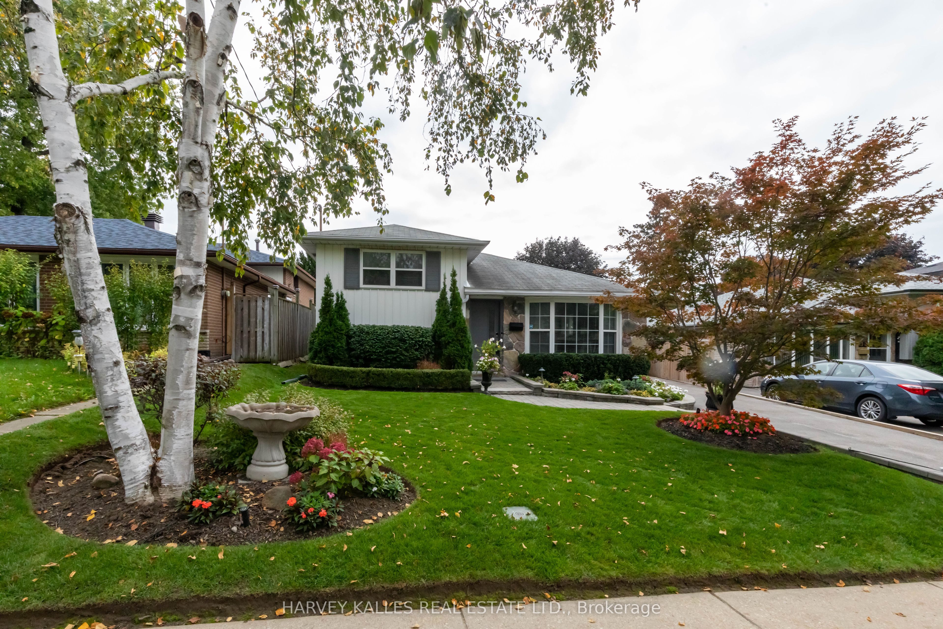 35 Manorglen Crescent, Toronto, ON, M1S 1W3