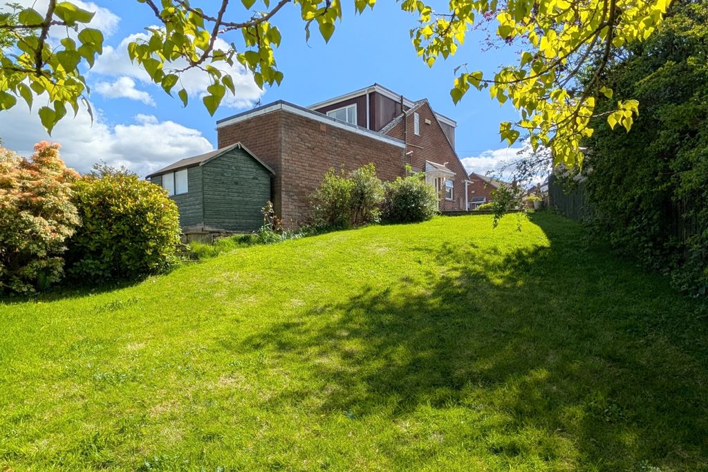 Additional image 18 of 3 bed semi-detached house for saleHealey Wood Crescent, Brighouse, West Yorkshire HD6