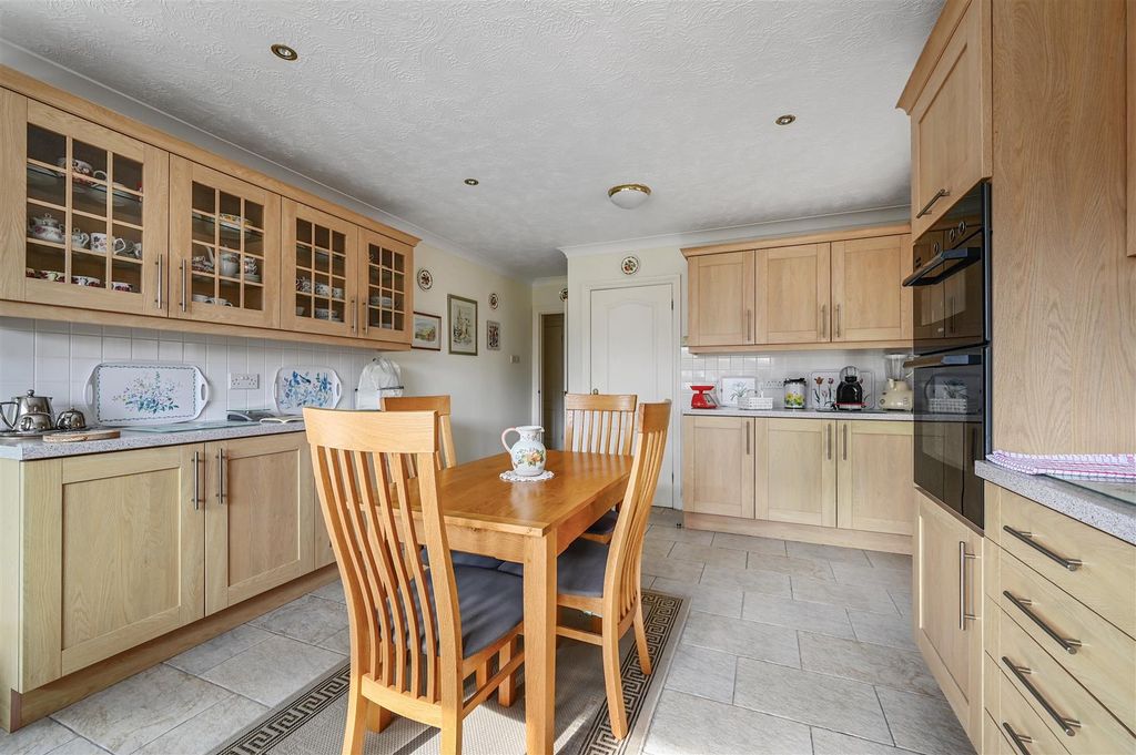 Additional image 17 of 5 bed detached house for saleHartfield Road, Bexhill-On-Sea TN39