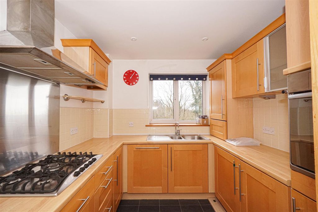 Additional image 4 of 2 bed flat for saleBeachy Head View, St. Leonards-On-Sea TN38