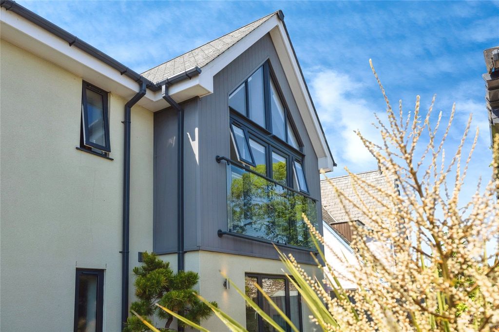 Additional image 28 of 5 bed detached house for saleSouthcott Road, Bideford, Devon EX39