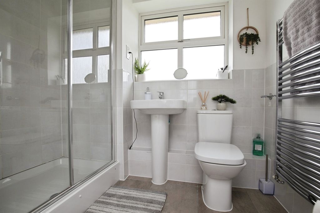 Additional image 11 of 3 bed maisonette for saleDraper Close, Andover SP11