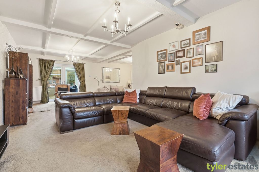 Additional image 9 of 5 bed detached house for saleNoak Hill Road, Billericay CM12