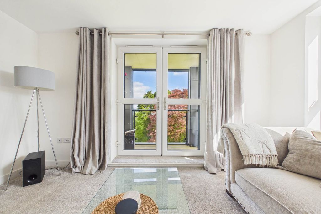 Additional image 9 of 1 bed flat for saleHollybush Lane, Port Glasgow PA14