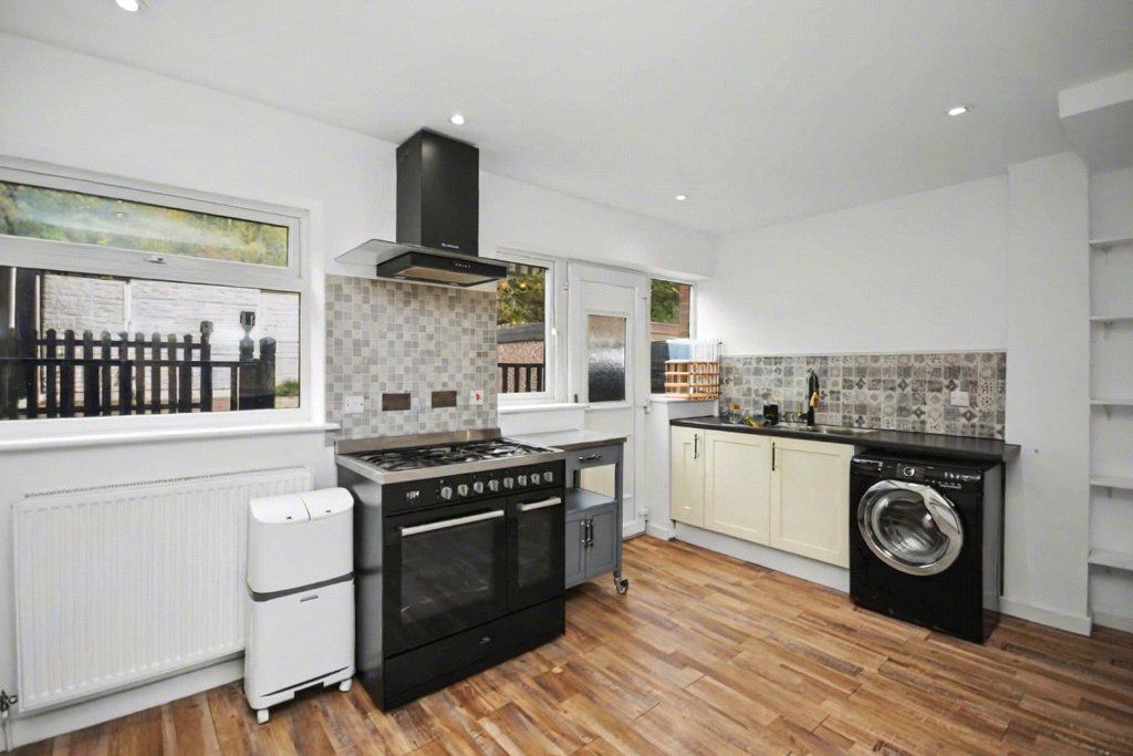 Additional image 3 of 3 bed semi-detached house for saleWheelwright Close, Leeds, West Yorkshire LS12